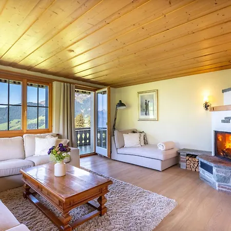 Mit Seeblick Villa